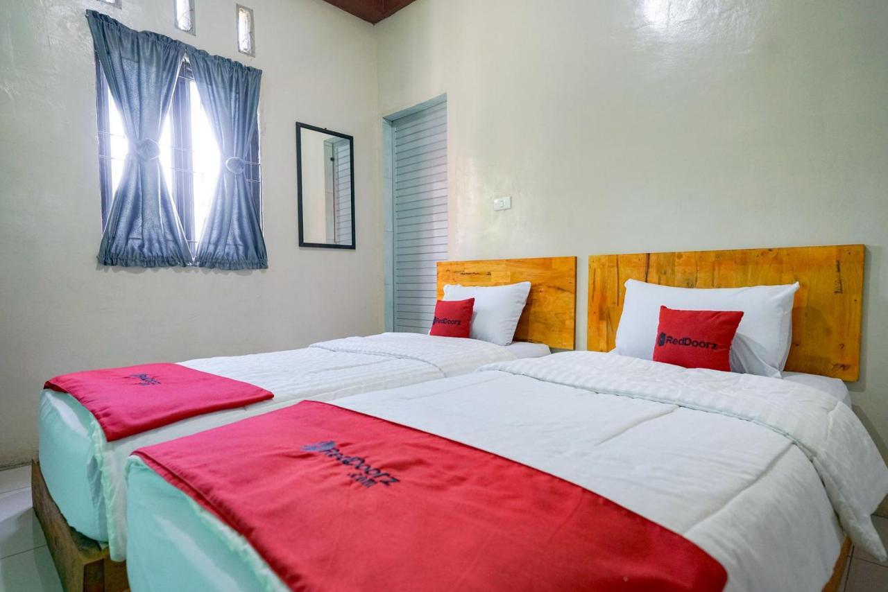 Reddoorz Syariah Near Bukit Teletubbies Padangsidempuan Hotel Exterior foto